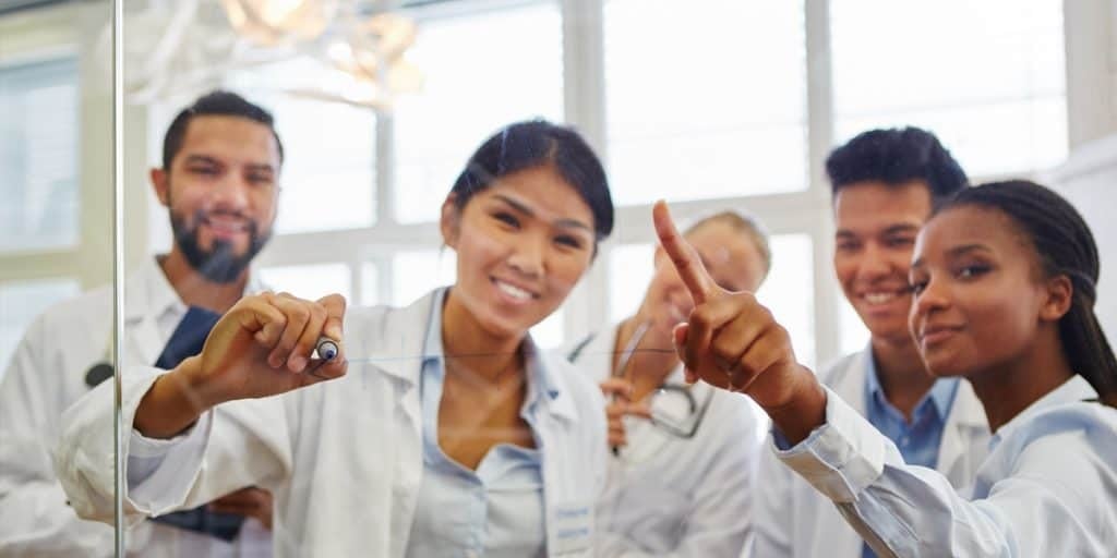 b2ap3_large_12-lm-1024x512 Top 5 universities offering Lab Medicine in Australia - Blog